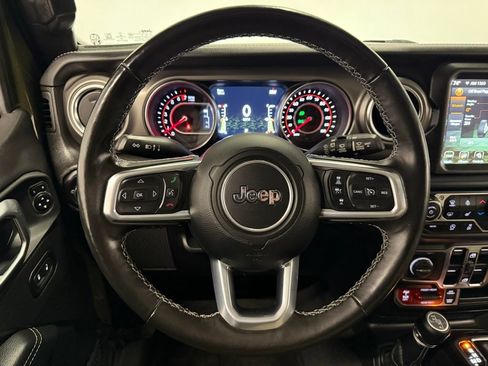 Used 2022 Jeep Wrangler Unlimited Rubicon w/ Dual Top Group AWD/4WD image 40