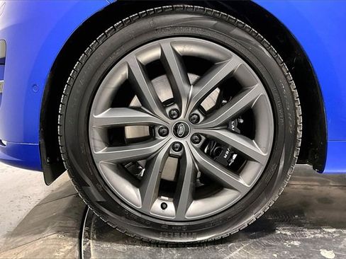 Used 2025 Land Rover Range Rover Sport Autobiography image 8