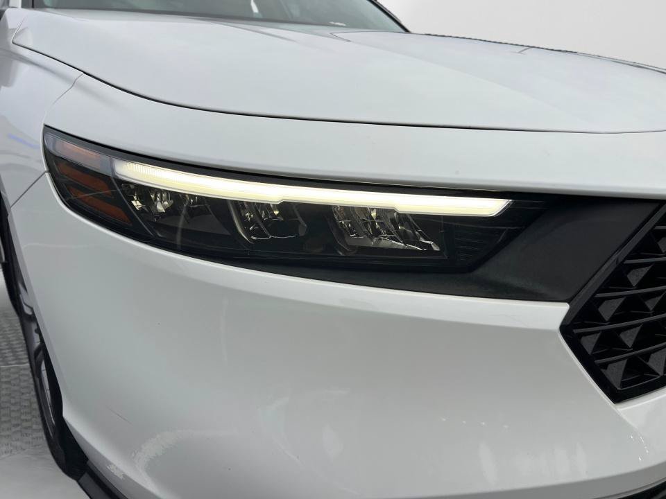 Certified 2023 Honda Accord EX image 24