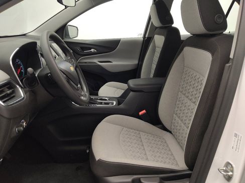 Used 2024 Chevrolet Equinox LS w/ Sport Edition FWD image 17