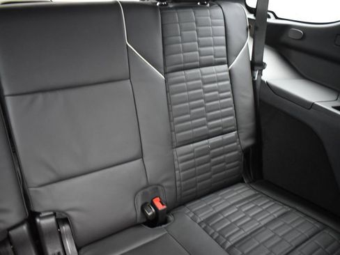 Certified 2026 Cadillac Escalade Platinum Sport w/ LPO, ONYX Package image 32