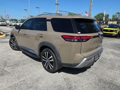 Certified 2023 Nissan Pathfinder Platinum w/ Cargo Package AWD/4WD image 6