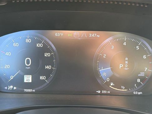 Used 2019 Volvo XC40 T5 Momentum image 15