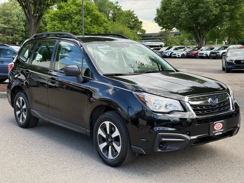 Used 2018 Subaru Forester 2.5i w/ Alloy Wheel Package AWD/4WD image 4