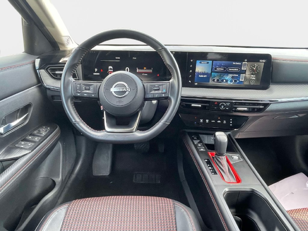 Used 2025 Nissan Kicks SR AWD/4WD image 12