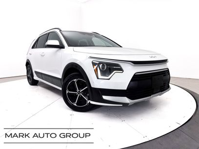 Used 2023 Kia Niro EX