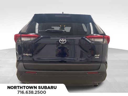 Used 2020 Toyota RAV4 XLE w/ Carpet Mat Package image 30