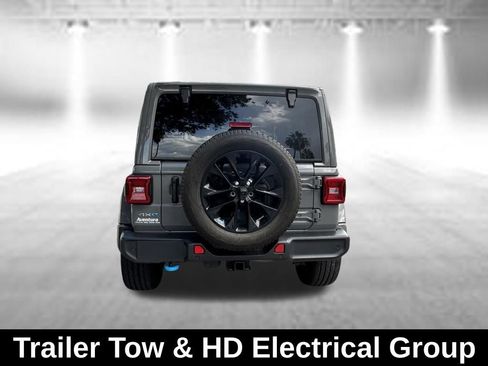 Used 2022 Jeep Wrangler Unlimited Sahara w/ Cold Weather Group AWD/4WD image 6