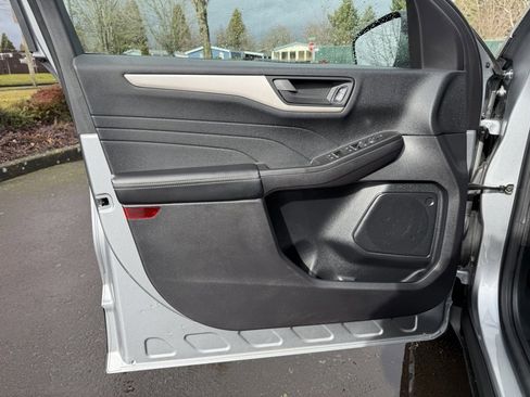 Used 2022 Ford Escape SE w/ Convenience Package image 12