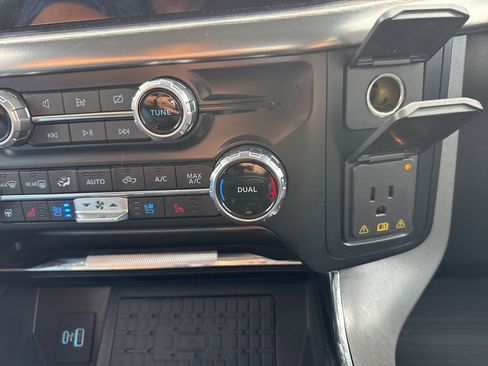 Used 2023 Ford F150 Lariat w/ Equipment Group 502A High image 34