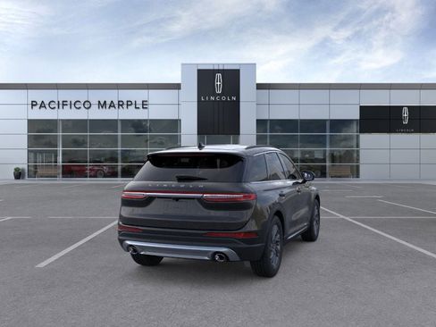 New 2026 Lincoln Corsair Premiere image 8