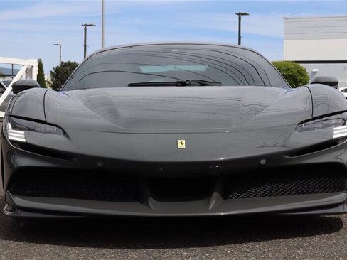 Used 2021 Ferrari SF90 Stradale AWD/4WD image 9