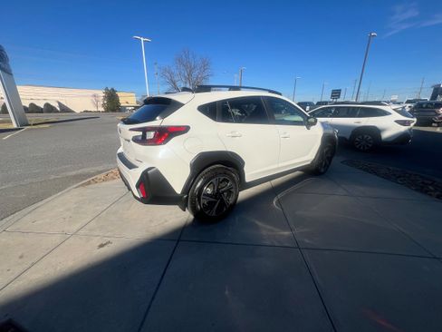 Certified 2025 Subaru Crosstrek 2.0i Premium image 5