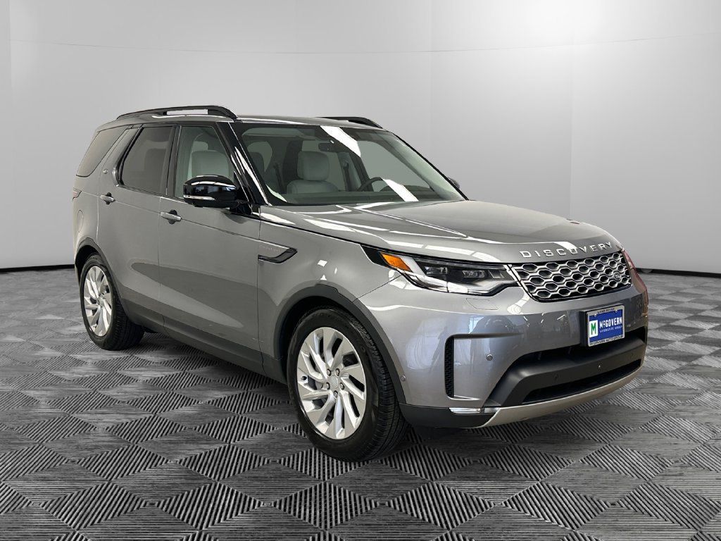 Used 2026 Land Rover Discovery S AWD/4WD image 7