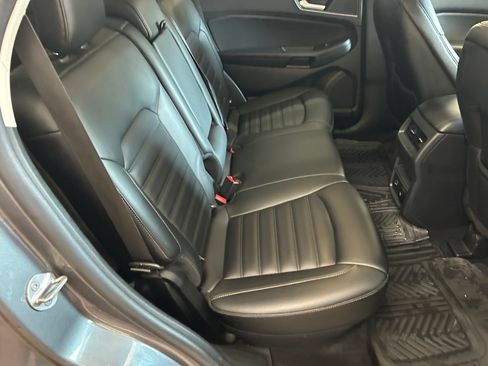 Used 2021 Ford Edge SEL w/ Convenience Package AWD/4WD image 32