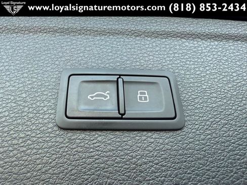 Used 2021 Audi Q5 2.0T Premium w/ Convenience Package image 11