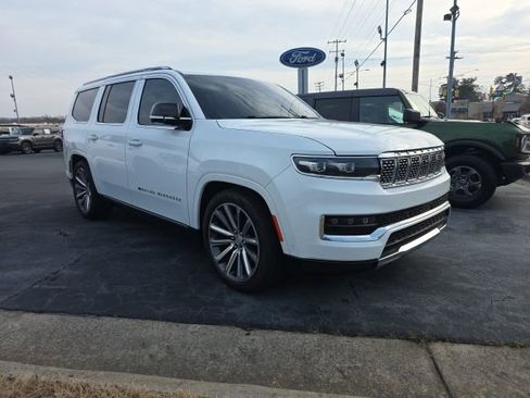 Used 2023 Jeep Grand Wagoneer Series II image 1