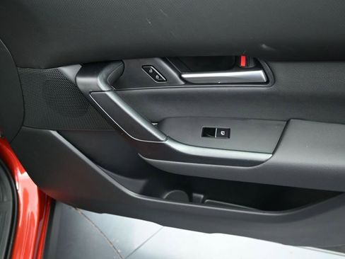 Used 2025 MAZDA CX-50 AWD 2.5 S w/ Weather Package image 17