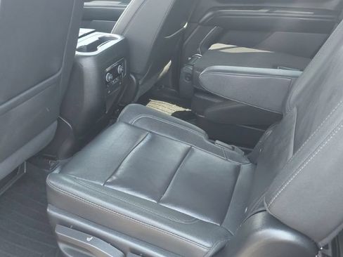 Used 2024 Chevrolet Tahoe Z71 w/ Luxury Package AWD/4WD image 8