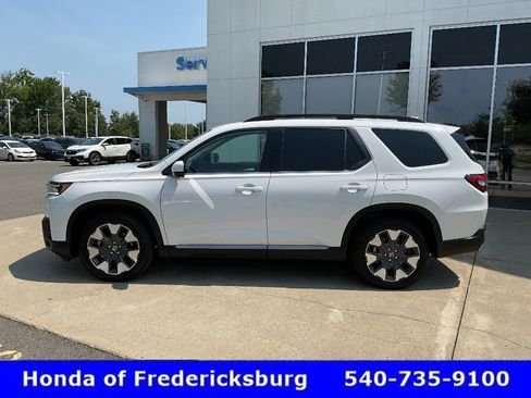 Used 2026 Honda Pilot Touring image 3