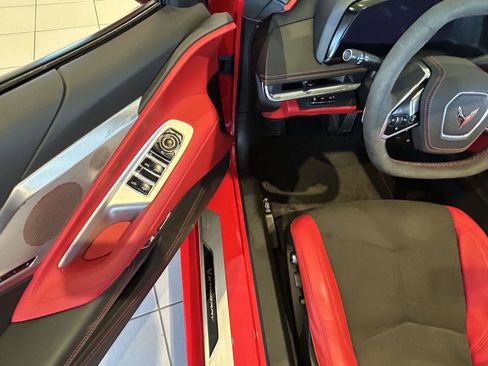 Used 2025 Chevrolet Corvette 3LT w/ Z51 Performance Package image 13