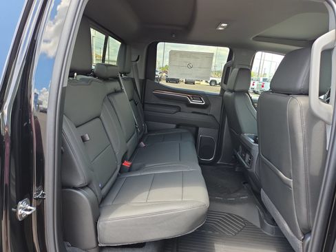 New 2026 Chevrolet Silverado 1500 RST w/ Redline Edition AWD/4WD image 14