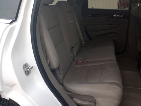Used 2013 Jeep Grand Cherokee Laredo image 13