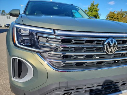 New 2026 Volkswagen Atlas SE image 24