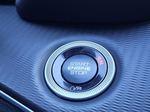 New 2025 Jeep Grand Cherokee L Altitude image 15