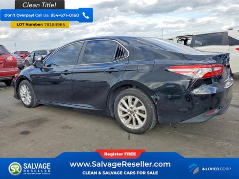 Used 2018 Toyota Camry LE FWD image 3