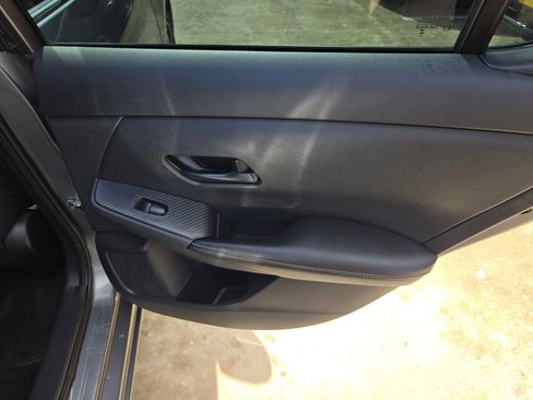 Certified 2024 Nissan Sentra SV FWD image 25