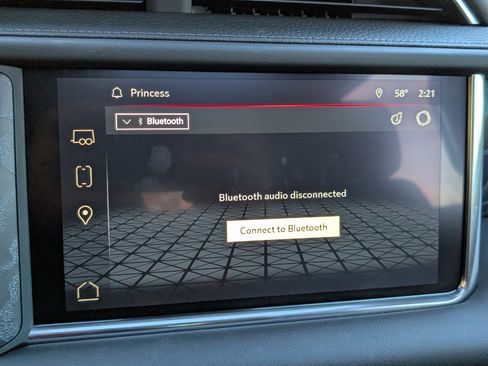 Used 2023 GMC Yukon XL Denali image 32