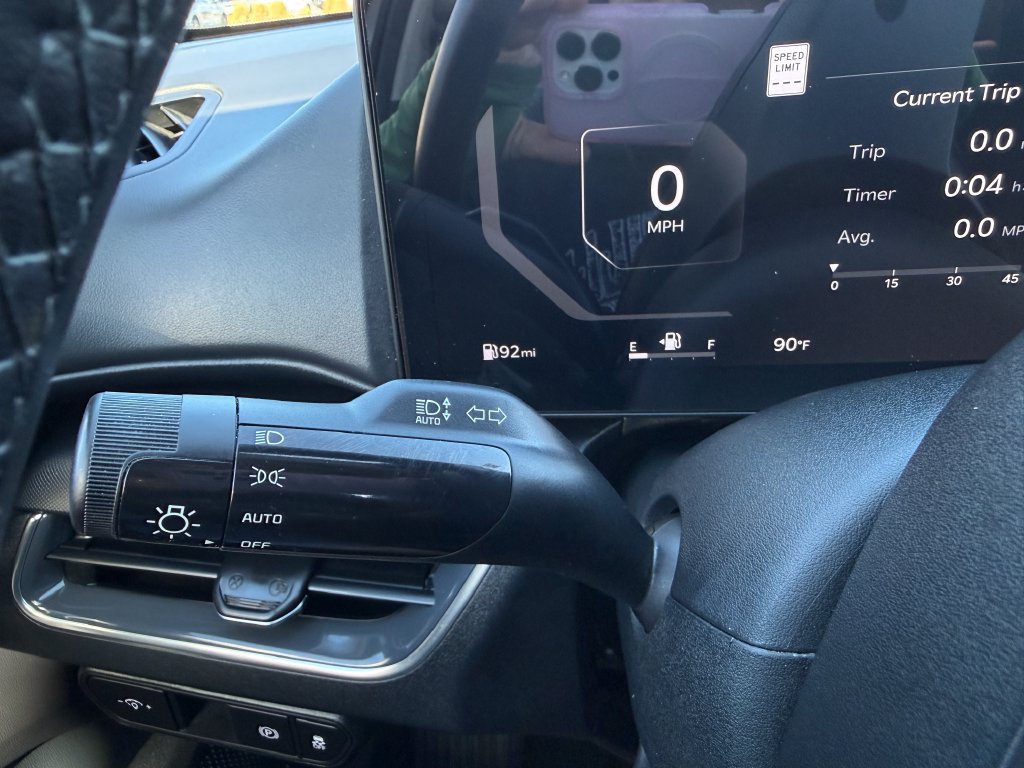 Used 2025 Kia K4 EX FWD image 21
