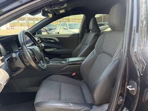 Used 2023 Toyota Crown AWD/4WD image 26