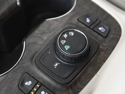 Used 2020 GMC Acadia Denali AWD/4WD image 38