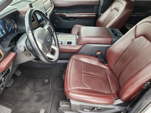 Used 2023 Ford Expedition Limited RWD image 12