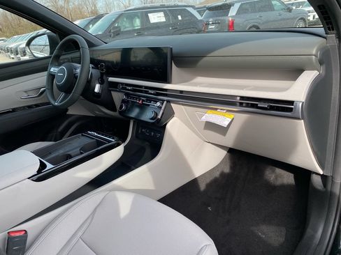 New 2026 Hyundai Tucson Limited FWD image 35