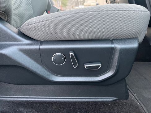 Used 2018 Ford F150 XLT w/ Equipment Group 302A Luxury image 34