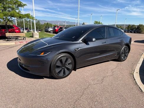 Used 2025 Tesla Model 3 Long Range AWD/4WD image 3