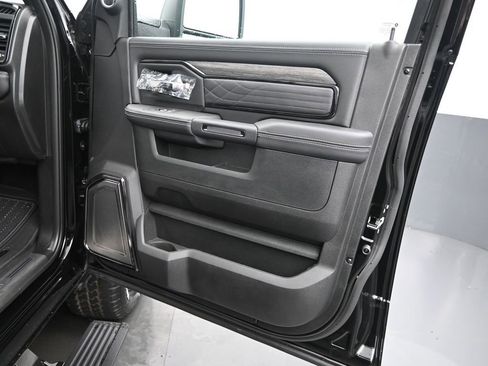 New 2026 RAM 2500 Limited AWD/4WD image 20