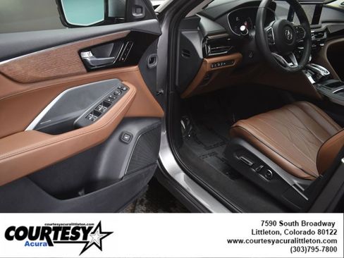 Certified 2025 Acura MDX SH-AWD w/ Advance Package image 6