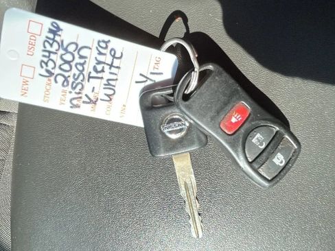 Used 2005 Nissan Xterra SE RWD image 33
