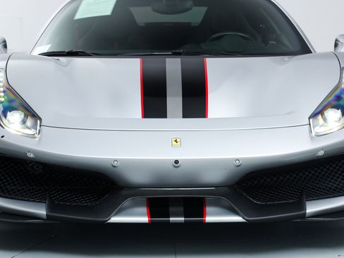 Certified 2019 Ferrari 488 Pista Coupe image 12