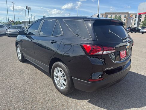 Used 2024 Chevrolet Equinox LS AWD/4WD image 3