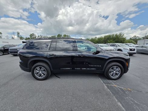 Used 2026 Chevrolet Traverse LT AWD/4WD image 6