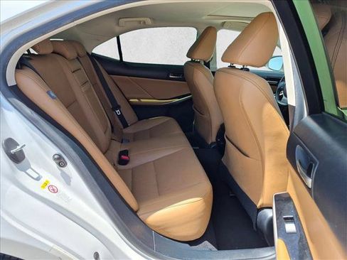 Used 2017 Lexus IS 200t RWD image 20