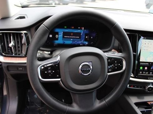 Certified 2024 Volvo S60 B5 Plus w/ Climate Package AWD/4WD image 30