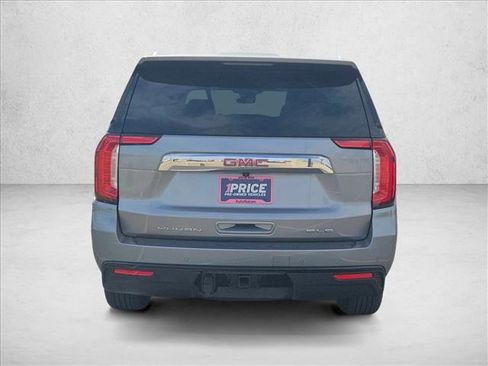Used 2024 GMC Yukon XL SLE image 6