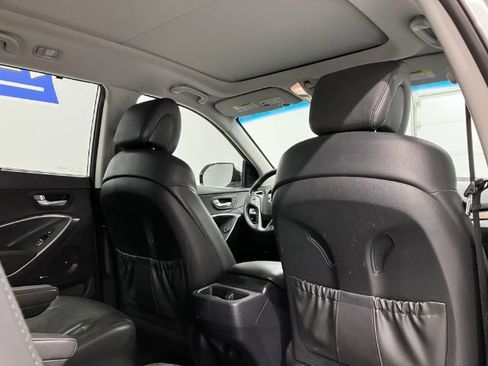 Used 2017 Hyundai Santa Fe Limited image 49