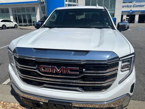 Used 2025 GMC Sierra 1500 SLT AWD/4WD image 11